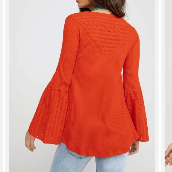 FREE PEOPLE PARISIAN NIGHTS TOP - Picture 2 of 8